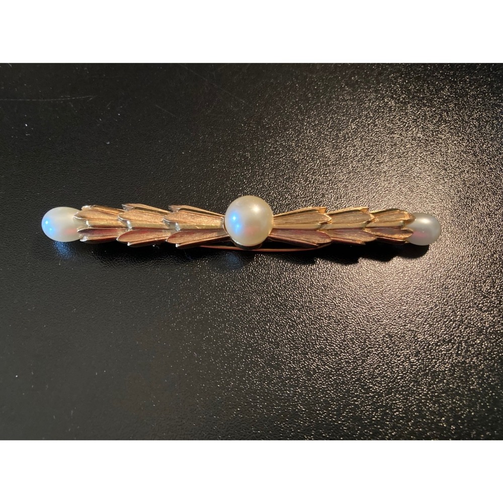 Trifari Vintage Gold Tone Faux Pearl Leaf Bar Brooch Pin 4.5 Inch